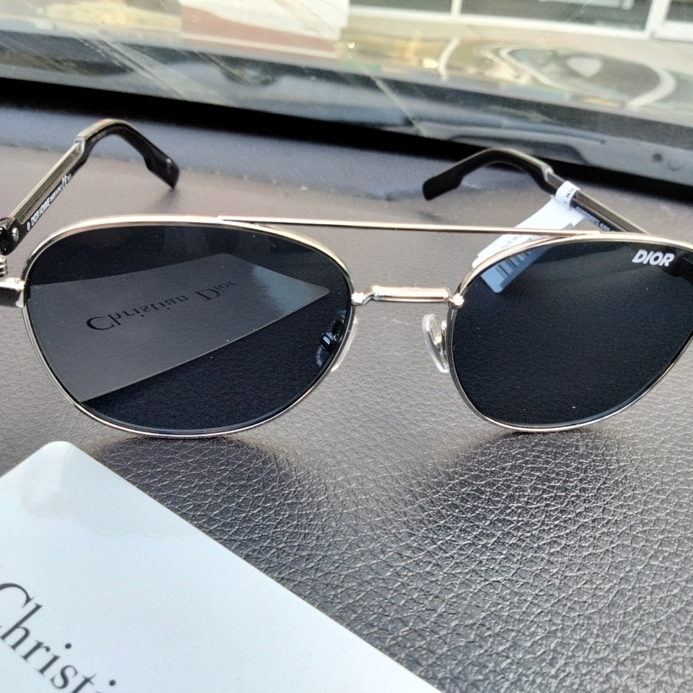 DIOR HOMME Sunglasses - Picture 5 of 11
